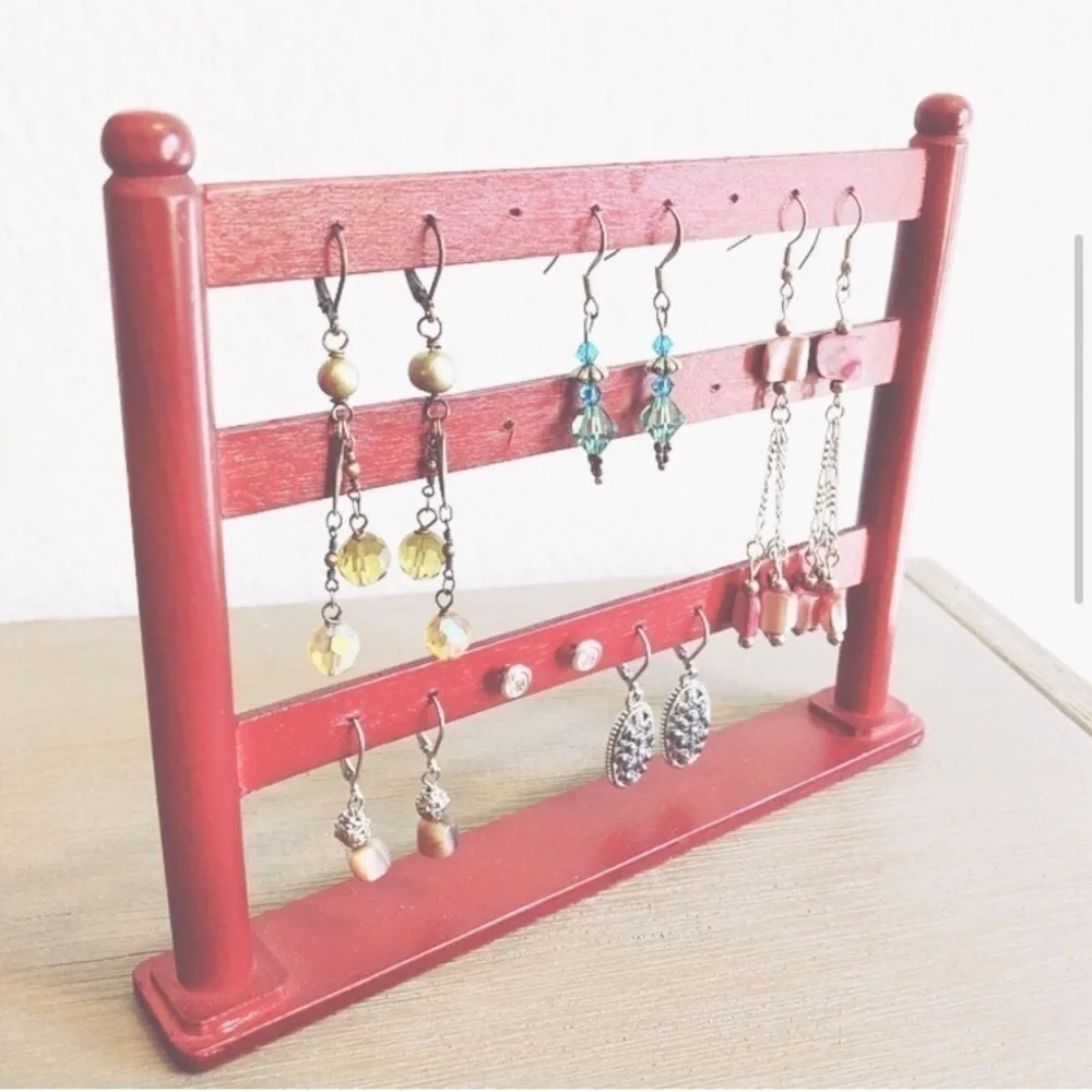 Set of 6 pairs of earrings / accent jewelry